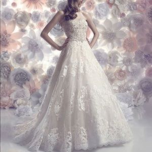 size 10 wedding dress
